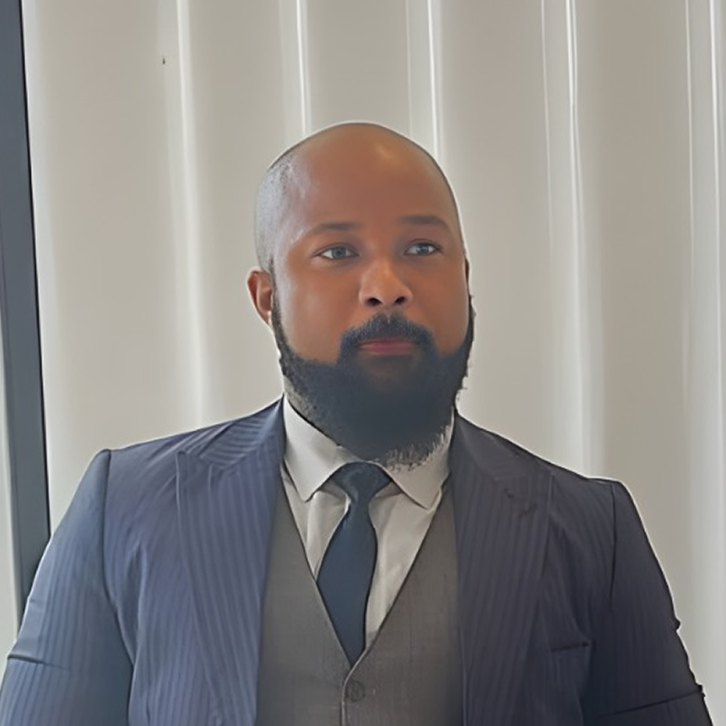 Dr Ogbuehi, Frank